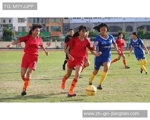 足球换队服的背后故事与球员心路历程的深度解析与思考